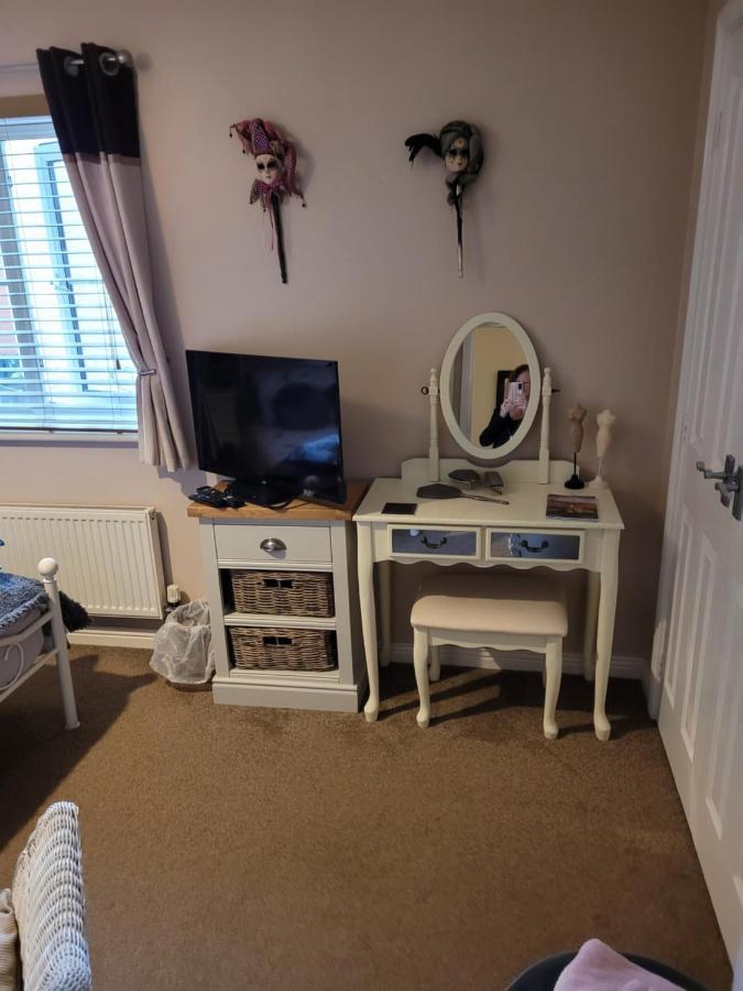 Siobhan'S Abode 2 Deluxe Doubles N Large Single No Pets Swindon Luaran gambar
