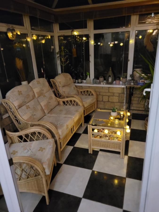 Siobhan'S Abode 2 Deluxe Doubles N Large Single No Pets Swindon Luaran gambar